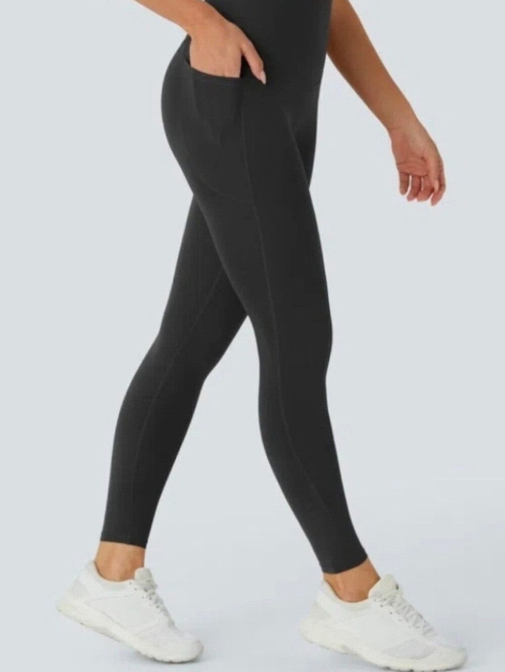 Halara UltraSculpt Black Leggings With Side Pockes Size Medium